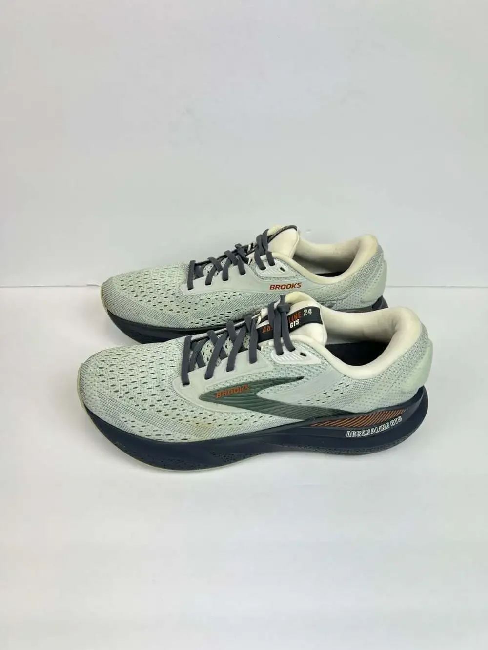 Brooks Adrenaline GTS 24 Women’s Size 11 B Green Mercury Copper 1204261B030
